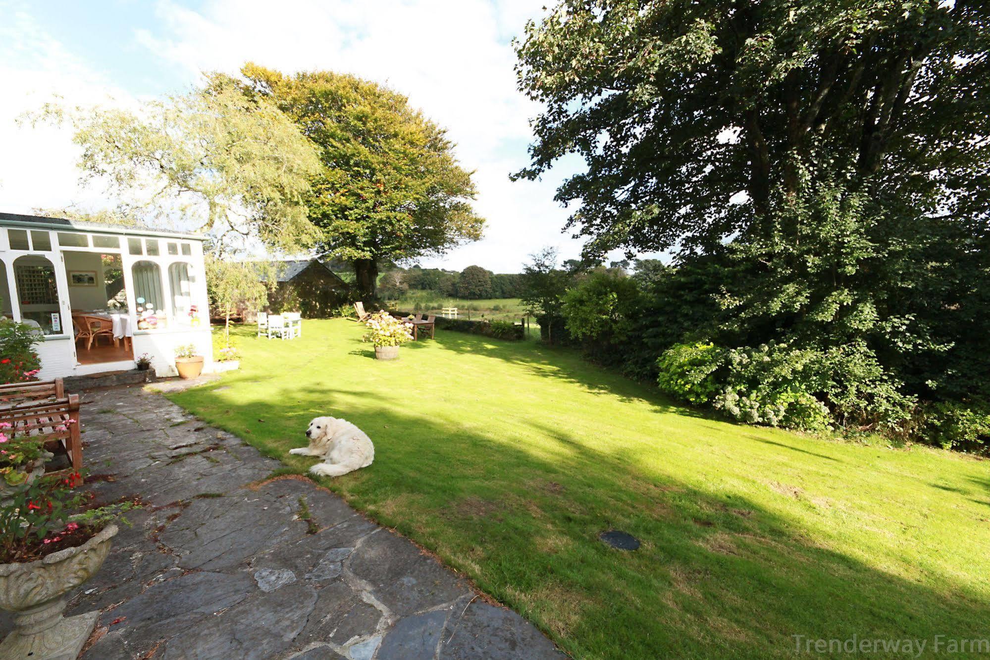 Trenderway Farm Bed & Breakfast Looe Exterior foto